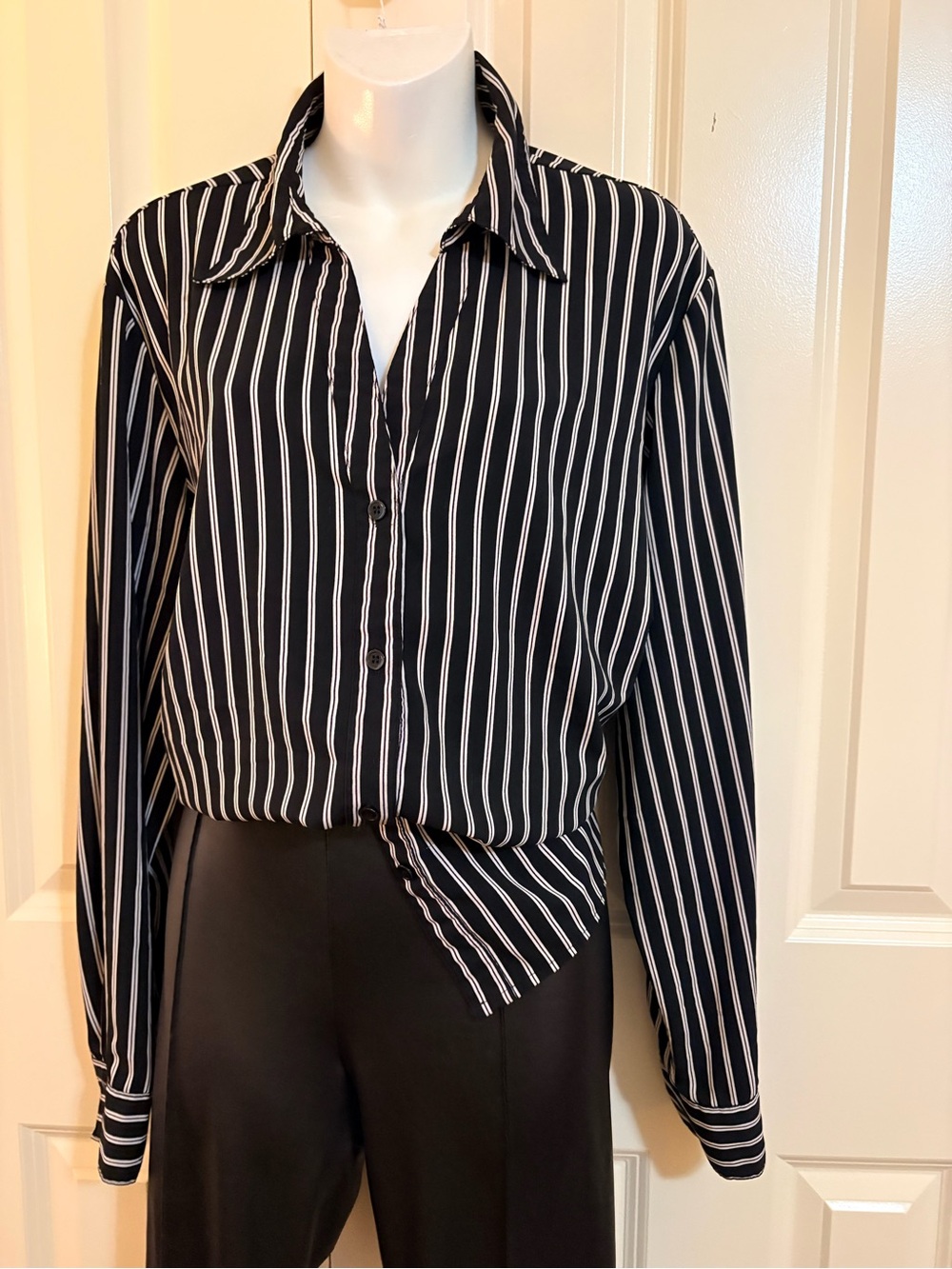 Notations Black Vertical Stripe Button-Up Shirt, size 1x think outside the box 👻